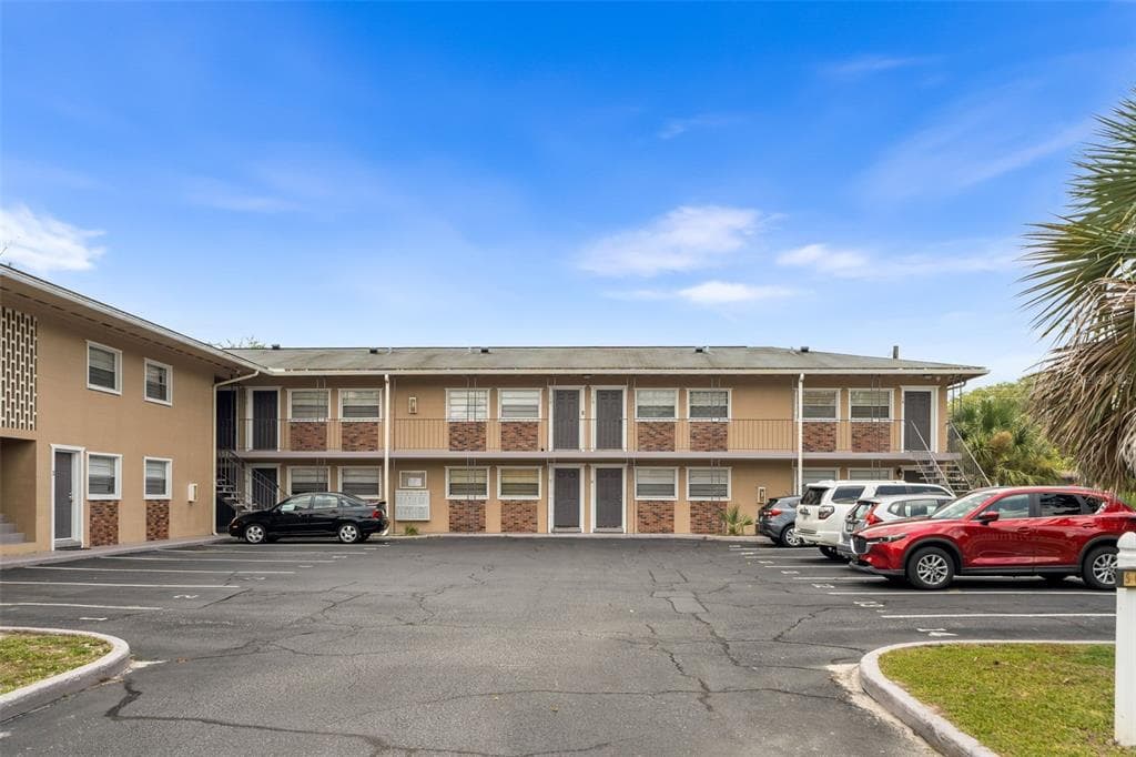 501 NW 15TH AVENUE # 11, GAINESVILLE, FL 32601