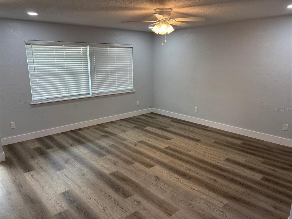 977 E NORMANDY BOULEVARD, DELTONA, FL 32725 — zdjęcie 2