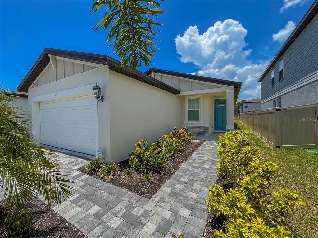 137 WHITELAND BEND, NOKOMIS, FL 34275