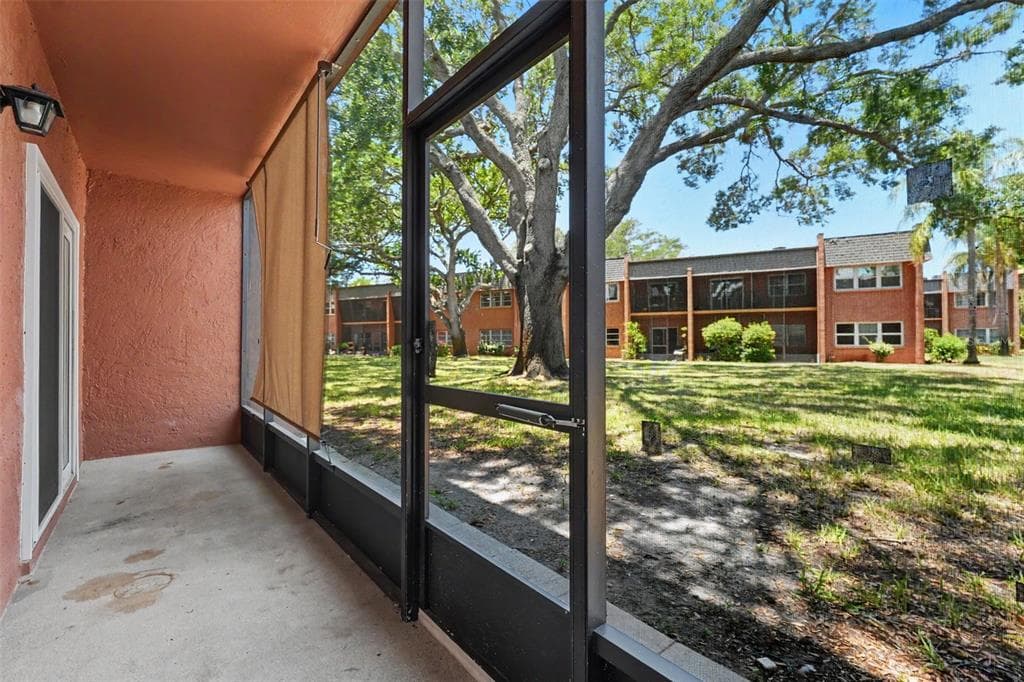 4805 ALT 19 # 114, PALM HARBOR, FL 34683 — zdjęcie 2