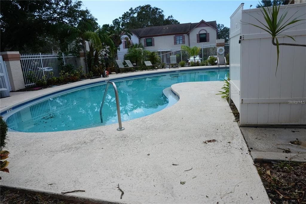 2404 BRIGADOON DRIVE, CLEARWATER, FL 33759 — zdjęcie 4