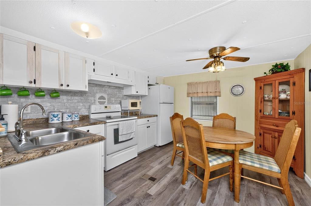 7459 DANVERS CIRCLE, PORT CHARLOTTE, FL 33981 — zdjęcie 2