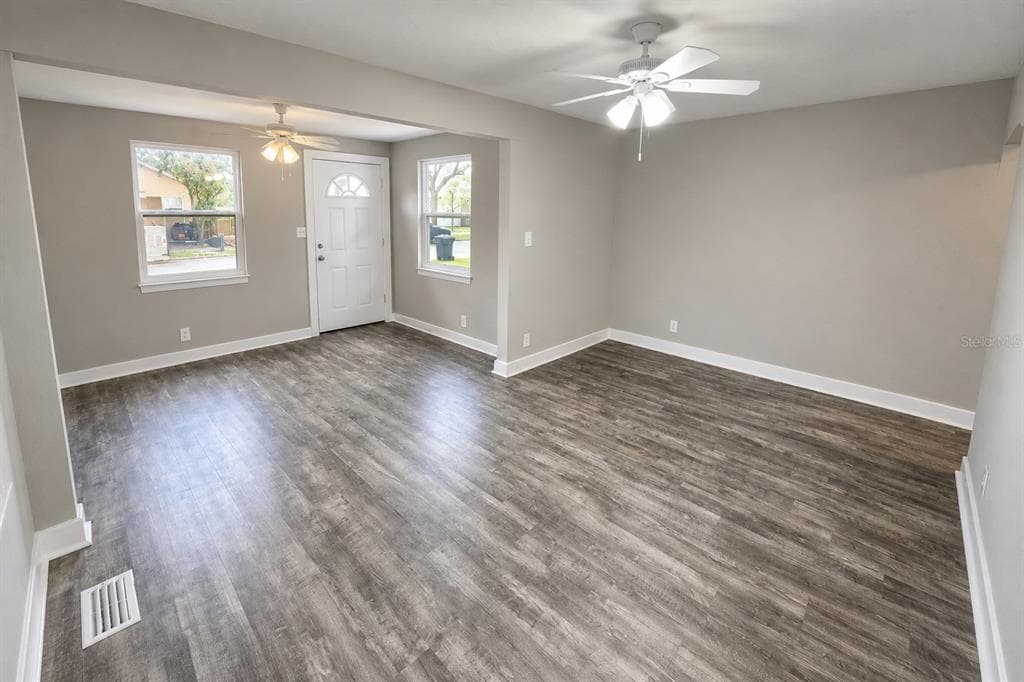657 15TH AVENUE S, ST PETERSBURG, FL 33701 — zdjęcie 2