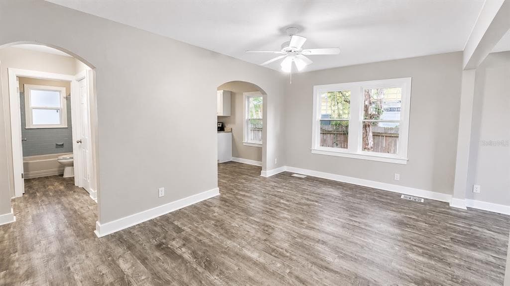 657 15TH AVENUE S, ST PETERSBURG, FL 33701 — zdjęcie 3