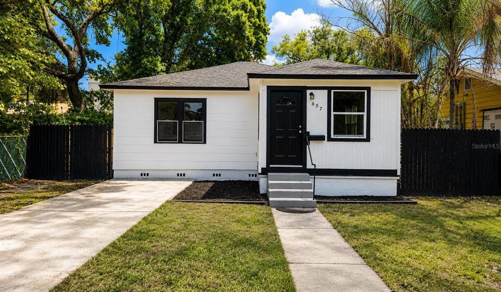 657 15TH AVENUE S, ST PETERSBURG, FL 33701