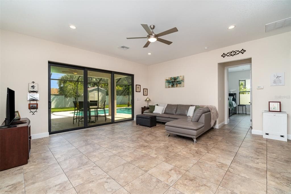 3137 SE 8TH AVENUE, CAPE CORAL, FL 33904 — zdjęcie 4