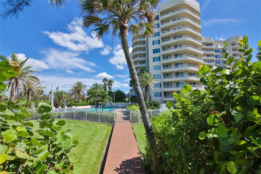 775 LONGBOAT CLUB ROAD # 904, LONGBOAT KEY, FL 34228