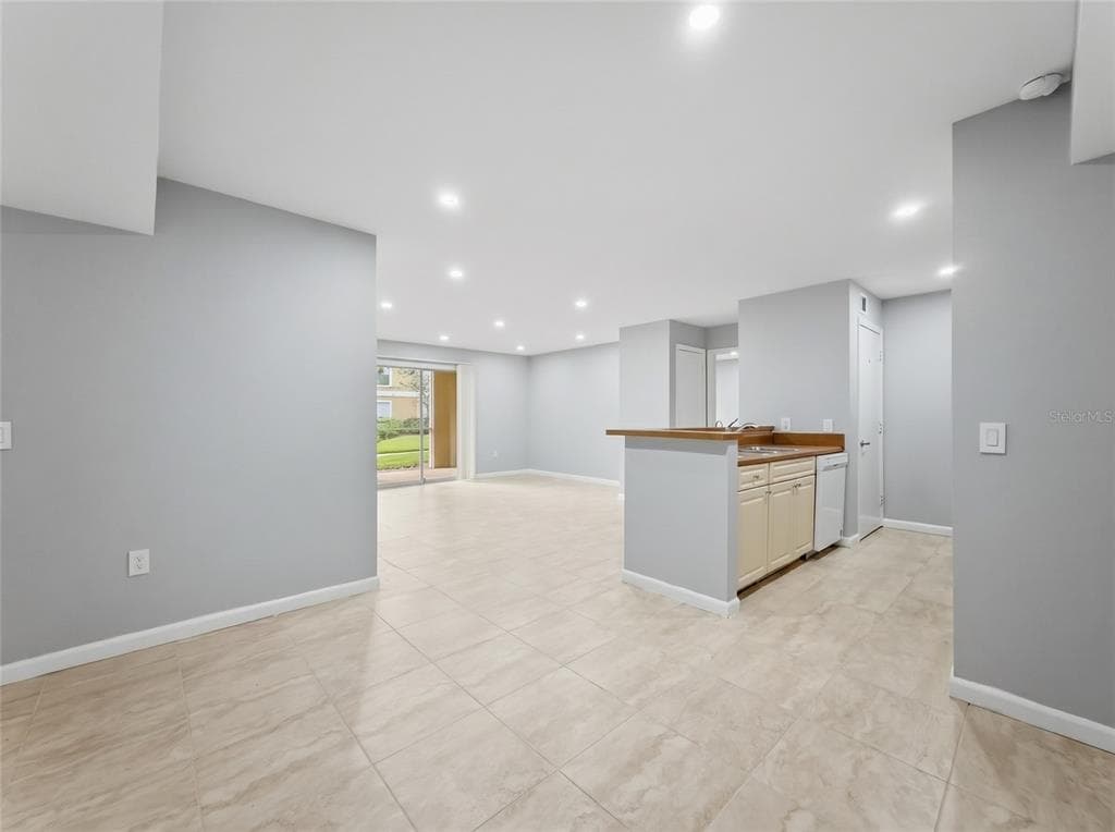 9481 HIGHLAND OAK DRIVE # 1502, TAMPA, FL 33647 — zdjęcie 4