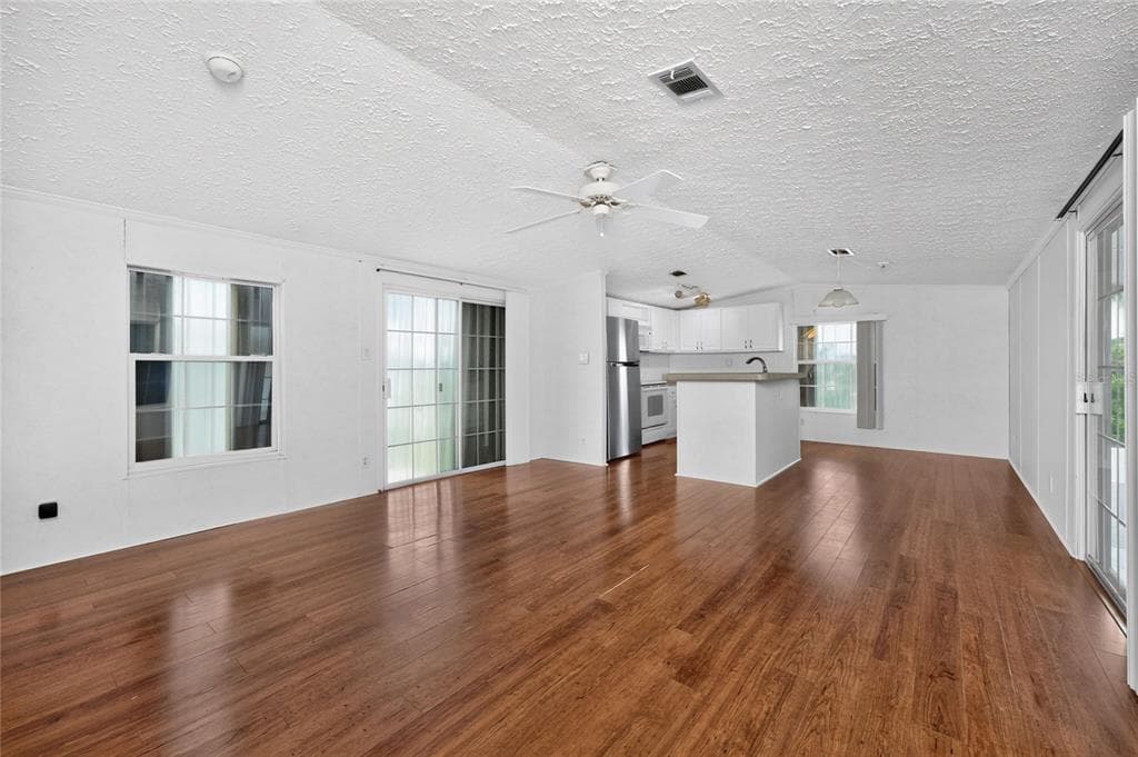 10 HOLLAND DRIVE, PUNTA GORDA, FL 33950 — zdjęcie 4