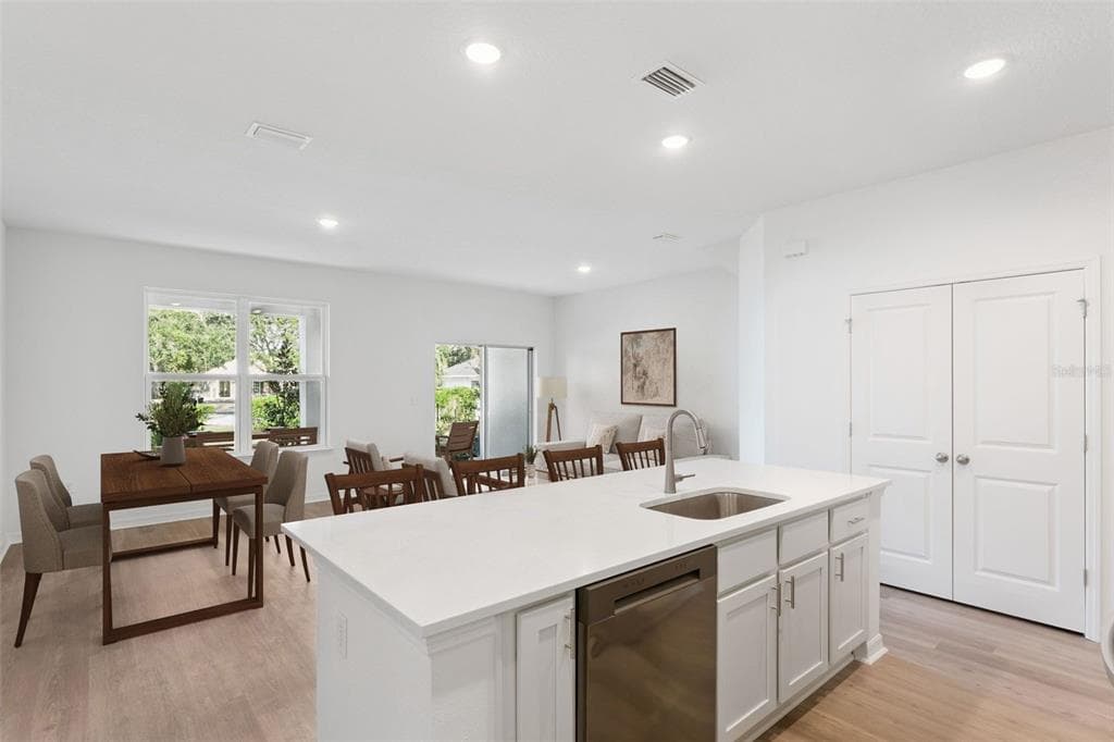 2298 RED PINE COURT, EUSTIS, FL 32726 — zdjęcie 5