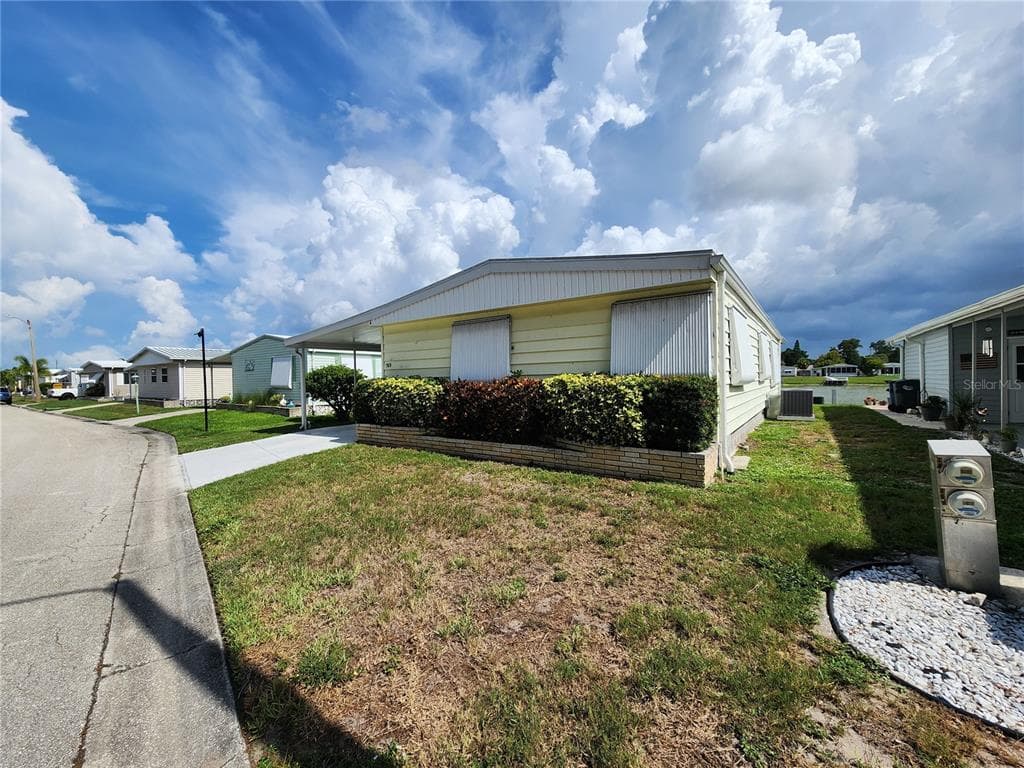 808 53RD AVENUE E # 169, BRADENTON, FL 34203
