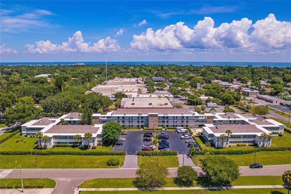 6100 12TH STREET S # 107, ST PETERSBURG, FL 33705 — zdjęcie 3
