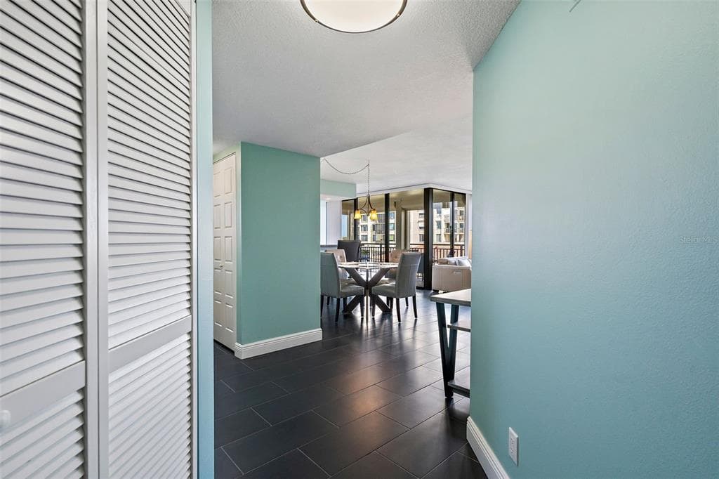 6372 PALMA DEL MAR BOULEVARD S # 406, ST PETERSBURG, FL 33715 — zdjęcie 4