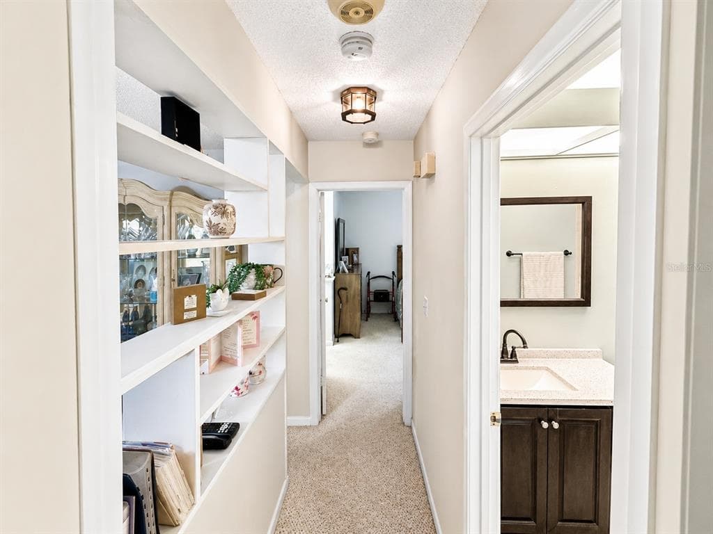 1131 ORANGE TREE CIRCLE W # C, PALM HARBOR, FL 34684 — zdjęcie 3