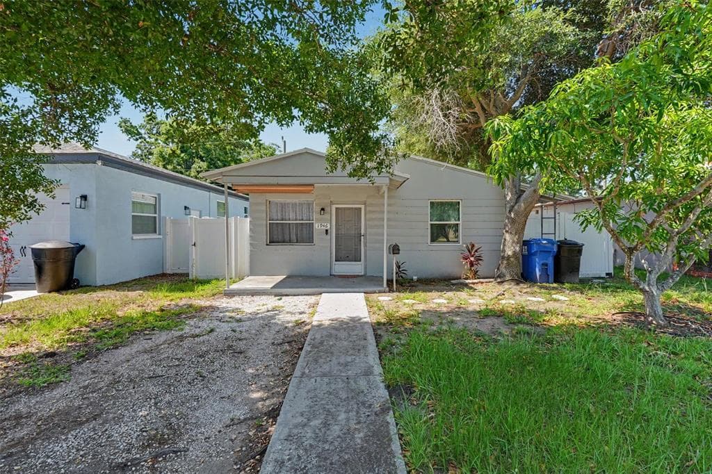 1946 15TH AVENUE S, ST PETERSBURG, FL 33705