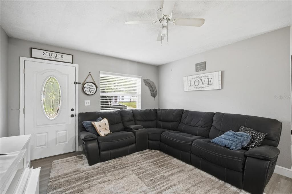 7506 CORAL VINE LANE, TAMPA, FL 33619 — zdjęcie 5