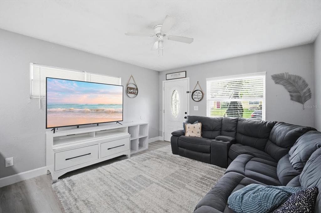 7506 CORAL VINE LANE, TAMPA, FL 33619 — zdjęcie 4