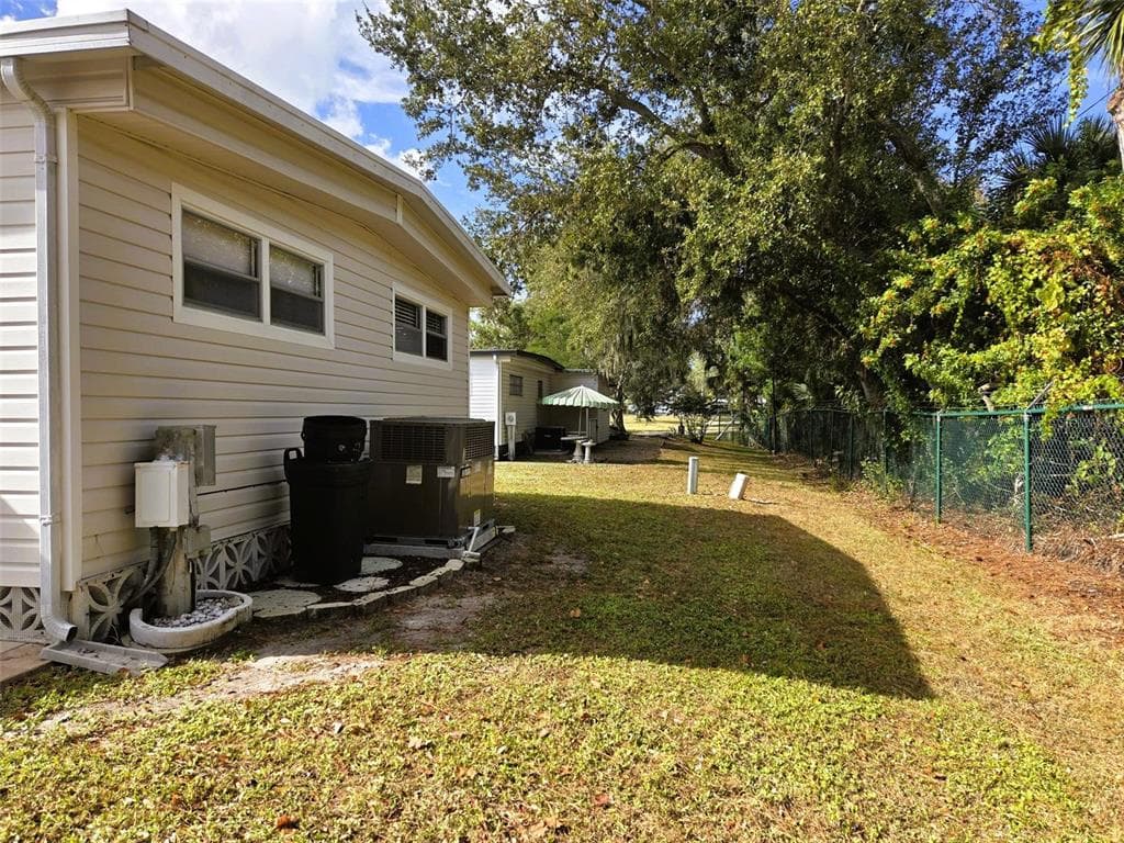3383 OAKWOOD BOULEVARD N, SARASOTA, FL 34237 — zdjęcie 3