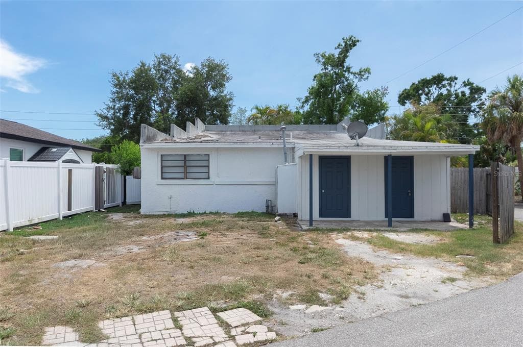 3651 HAINES ROAD N, ST PETERSBURG, FL 33704 — zdjęcie 2