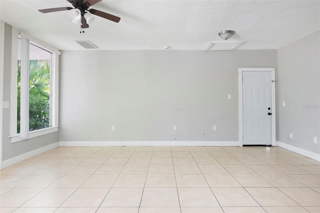 3651 HAINES ROAD N, ST PETERSBURG, FL 33704 — zdjęcie 5