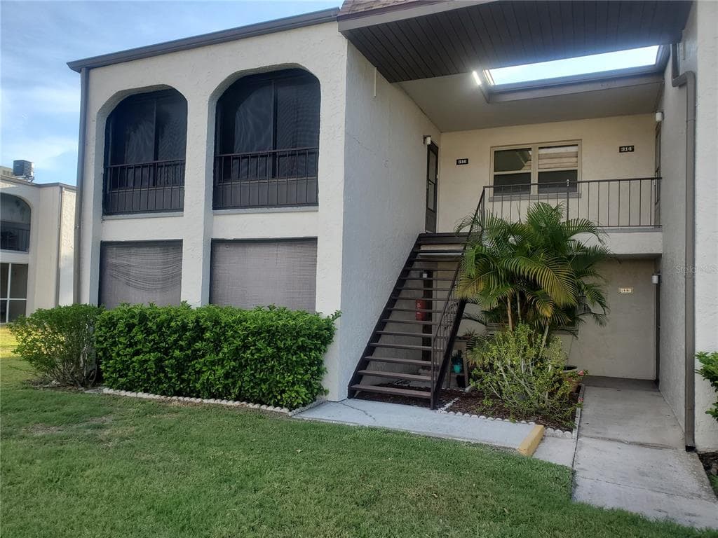 7701 STARKEY ROAD # 316, SEMINOLE, FL 33777