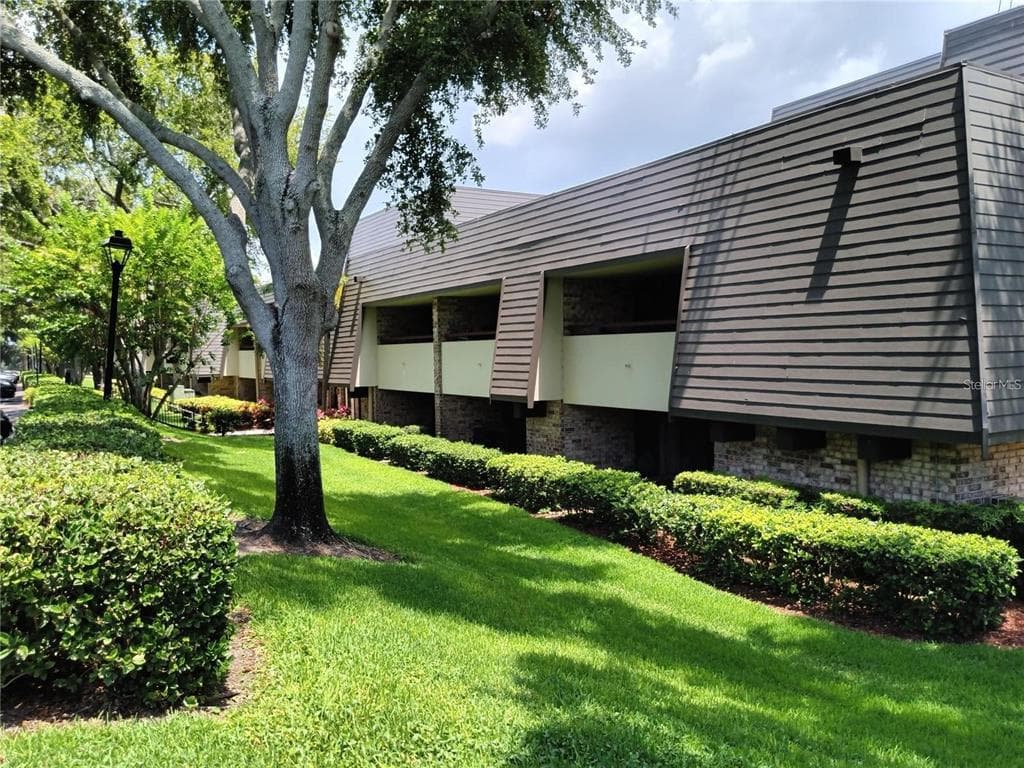 36750 US HIGHWAY 19 N # 6-105, PALM HARBOR, FL 34683