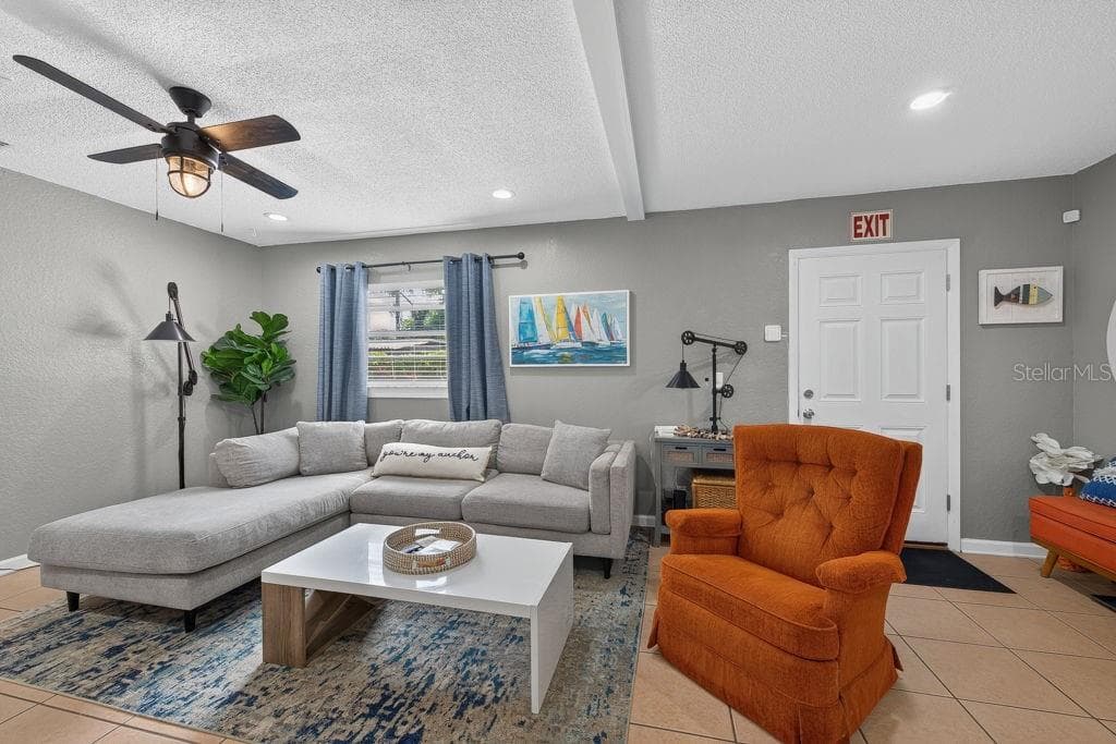 610 1ST AVENUE NE, LARGO, FL 33770 — zdjęcie 5
