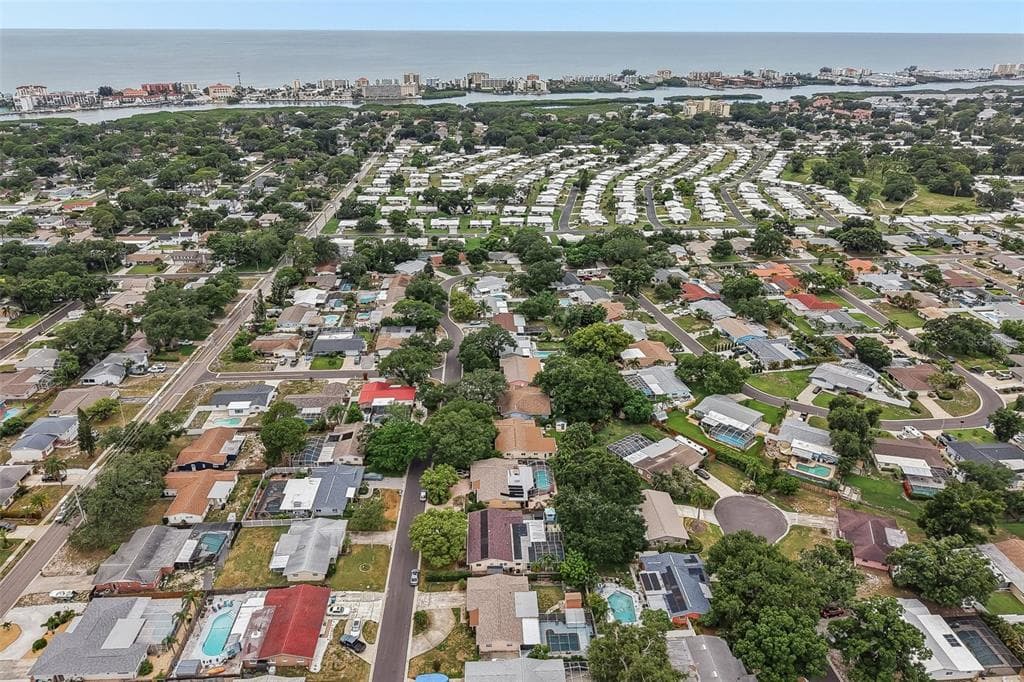 13801 87TH AVENUE, SEMINOLE, FL 33776 — zdjęcie 3