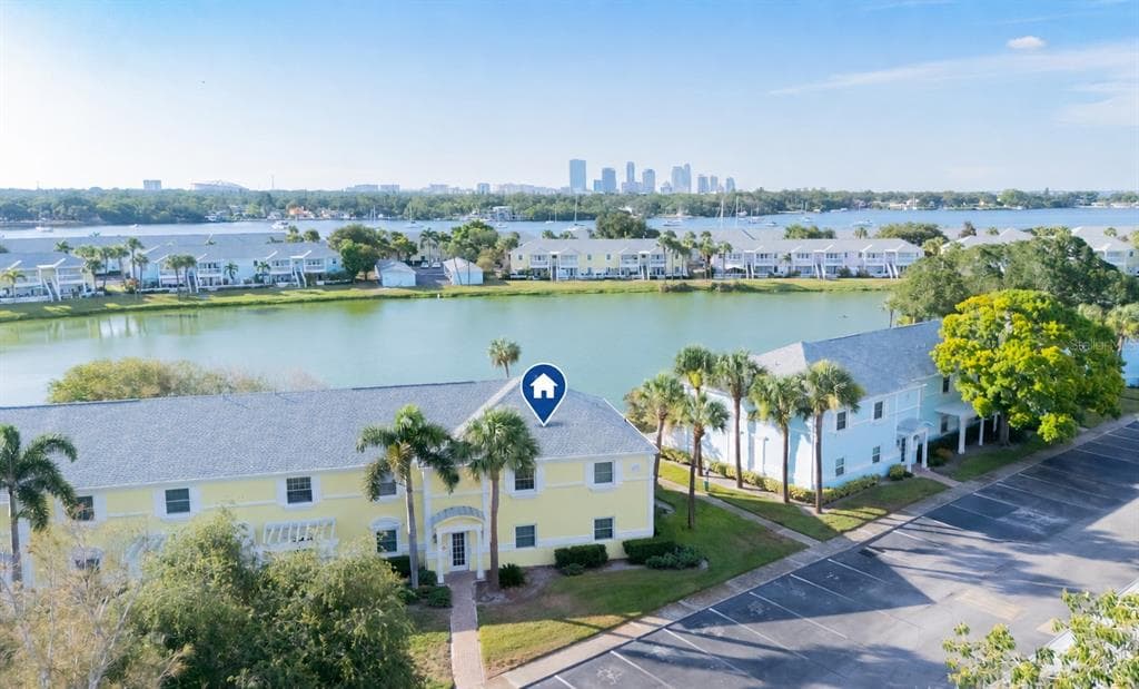 123 SEAHORSE DRIVE SE # D, ST PETERSBURG, FL 33705