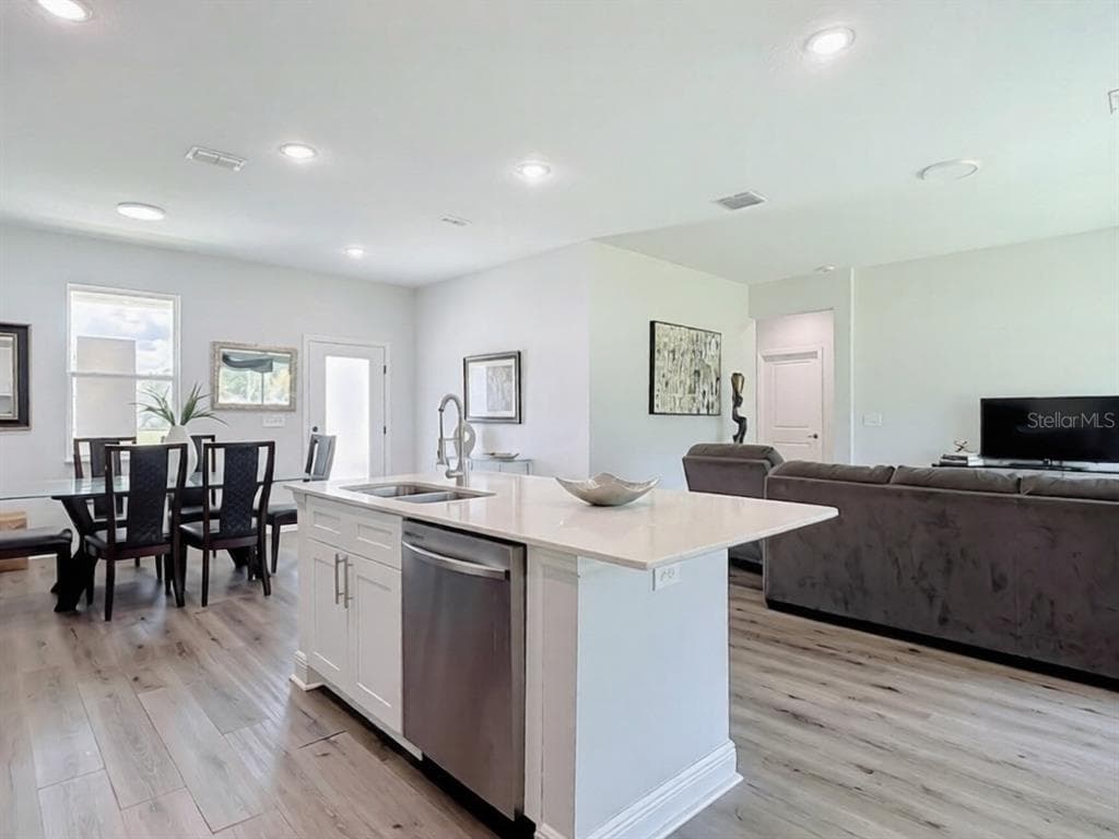 1101 SAINT TROPEZ COURT, KISSIMMEE, FL 34759 — zdjęcie 4