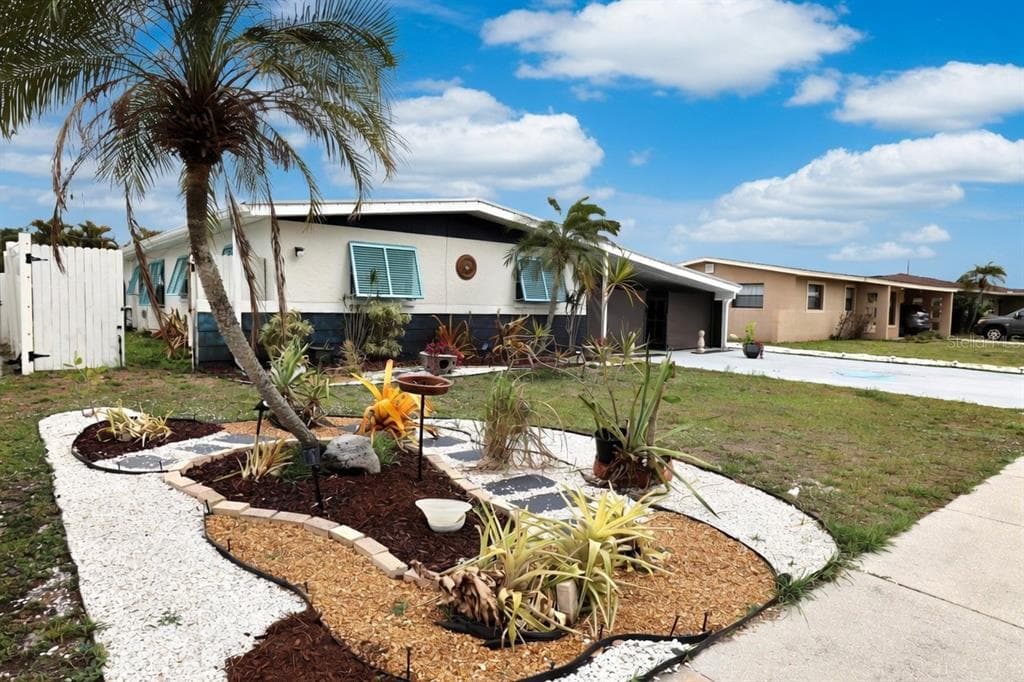 3641 STOKES DRIVE, SARASOTA, FL 34232