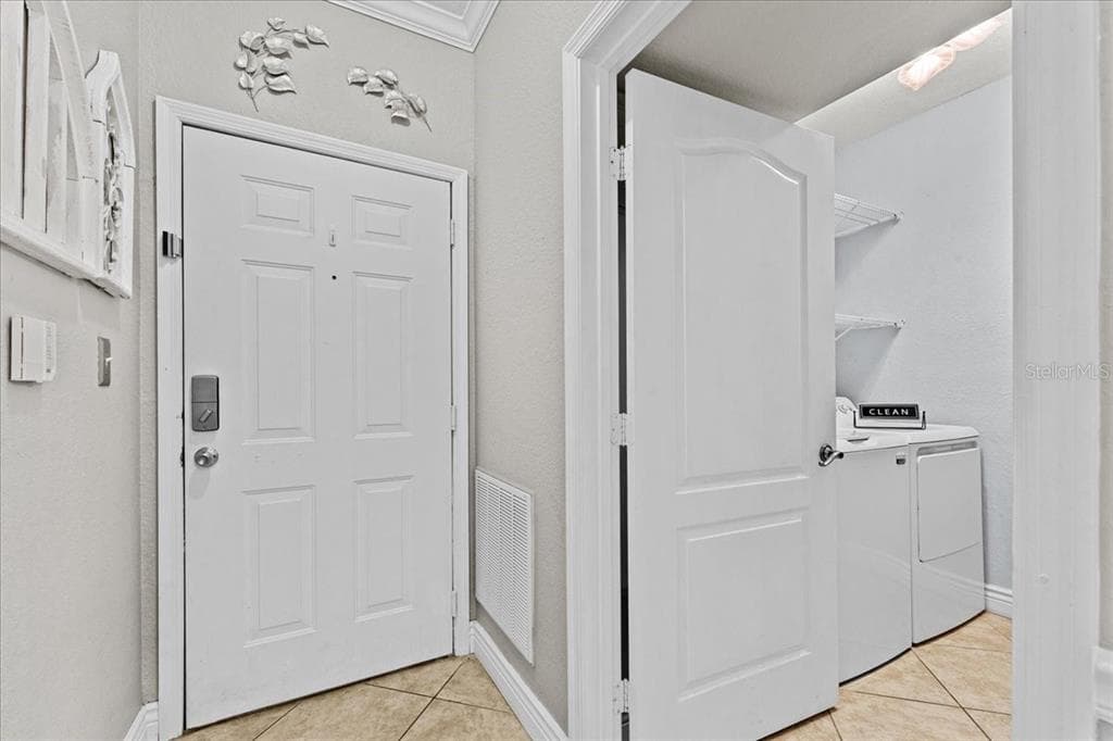 2747 VIA CAPRI # 1132, CLEARWATER, FL 33764 — zdjęcie 4