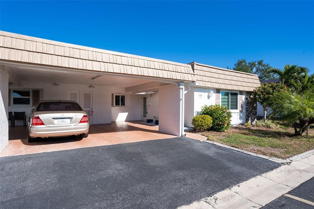 2305 RIVERBLUFF PARKWAY # V256, SARASOTA, FL 34231