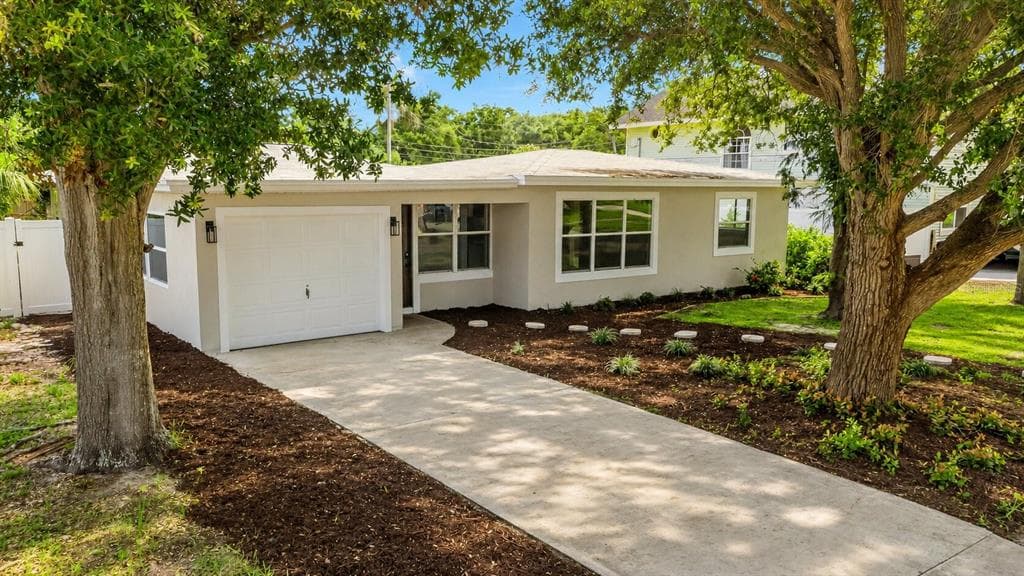 8017 31ST AVENUE N, ST PETERSBURG, FL 33710 — zdjęcie 3