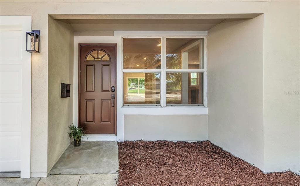 8017 31ST AVENUE N, ST PETERSBURG, FL 33710 — zdjęcie 5