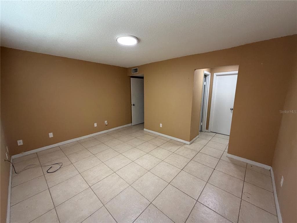 7513 ABONADO RD # 7513, TAMPA, FL 33615 — zdjęcie 5