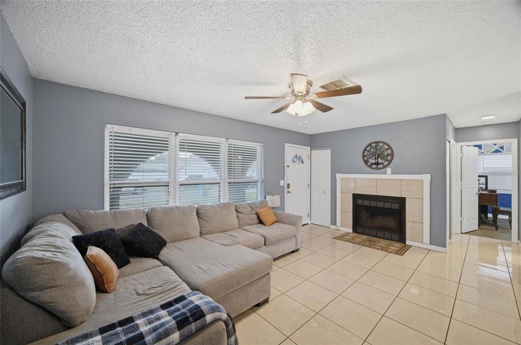 7941 SMOKETREE COURT, LARGO, FL 33773 — zdjęcie 5