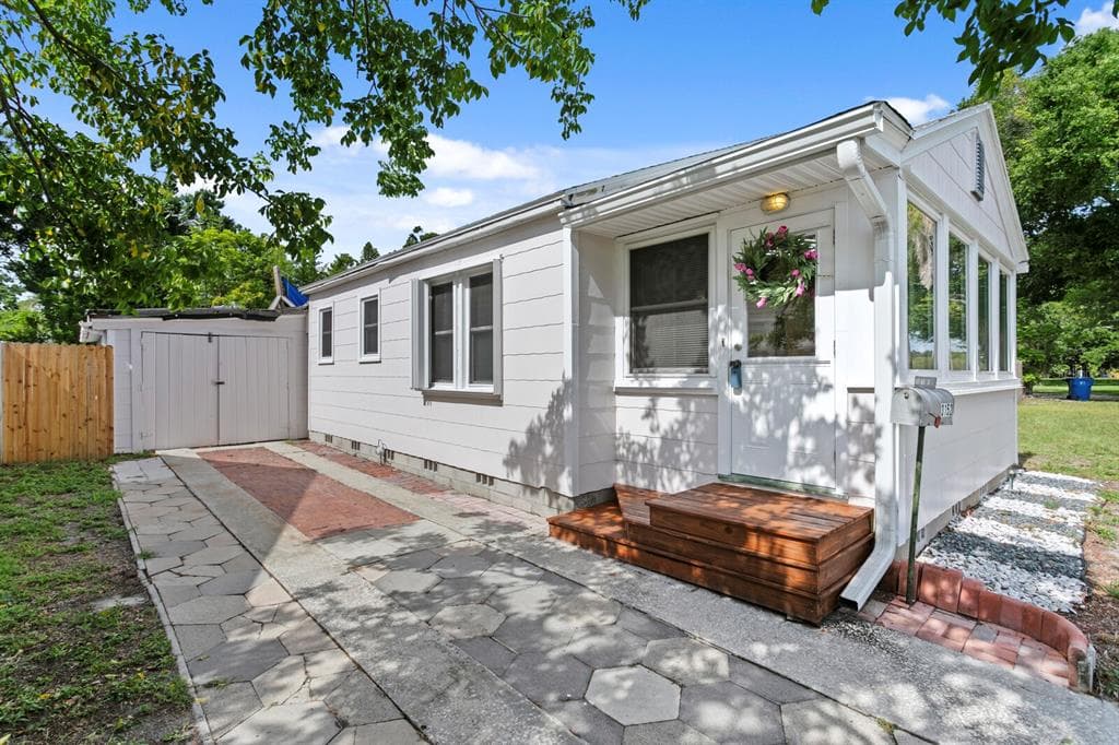 3152 13TH AVENUE N, ST PETERSBURG, FL 33713