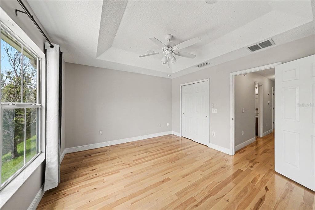 8106 SILENT CREEK DRIVE, TAMPA, FL 33615 — zdjęcie 4