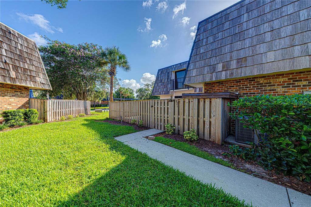 921 ROYAL OAK BOULEVARD, LEESBURG, FL 34748 — zdjęcie 3