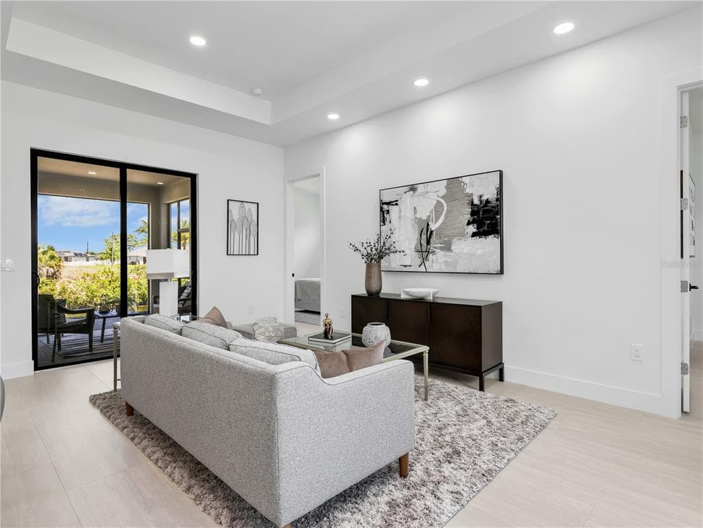 1704 NW 6TH PLACE, CAPE CORAL, FL 33993 — zdjęcie 4
