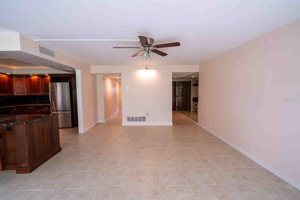 225 COUNTRY CLUB DRIVE # D142, LARGO, FL 33771 — zdjęcie 2