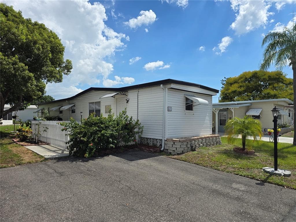 5316 53RD AVENUE E # A21, BRADENTON, FL 34203