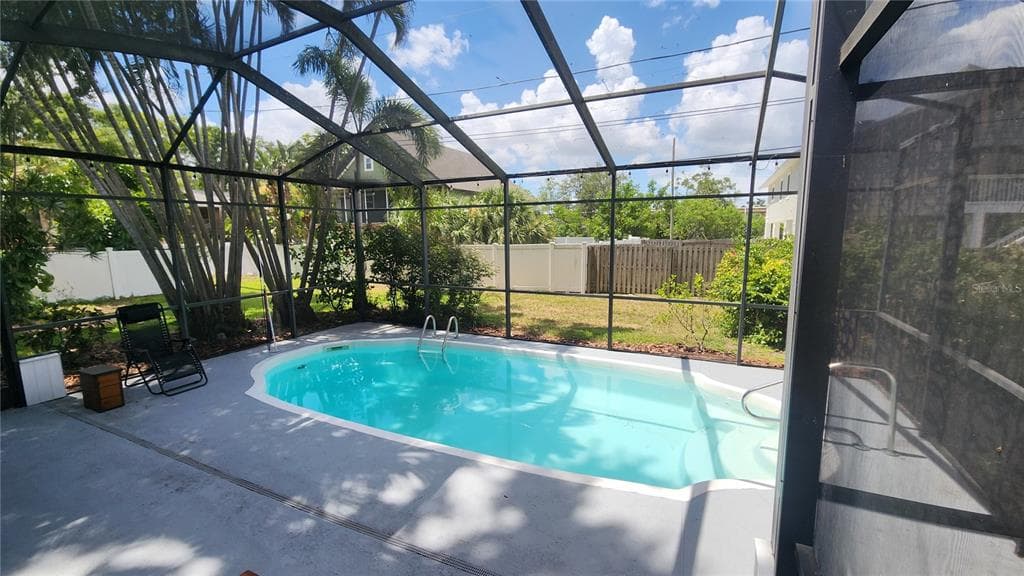 155 69TH AVENUE N, ST PETERSBURG, FL 33702 — zdjęcie 2