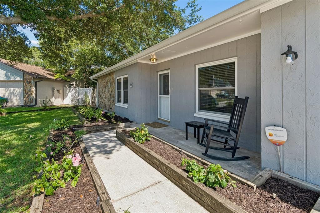 16205 SAWGRASS CIRCLE, TAMPA, FL 33624 — zdjęcie 4