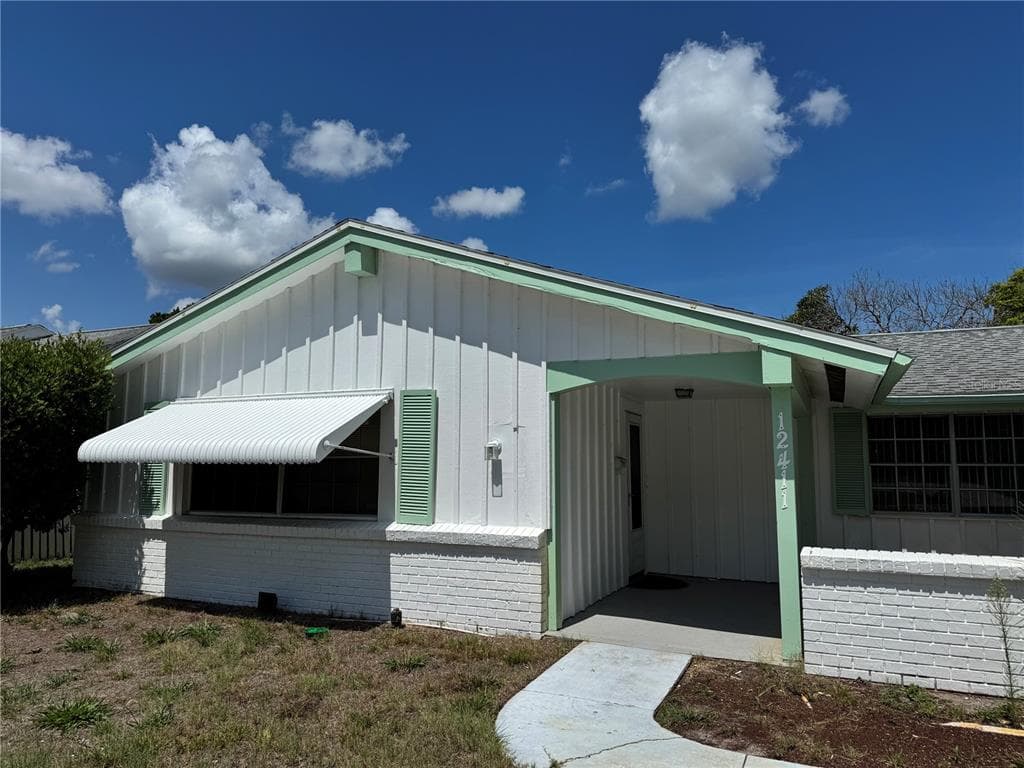 12411 PARTRIDGE HILL ROW, HUDSON, FL 34667 — zdjęcie 2