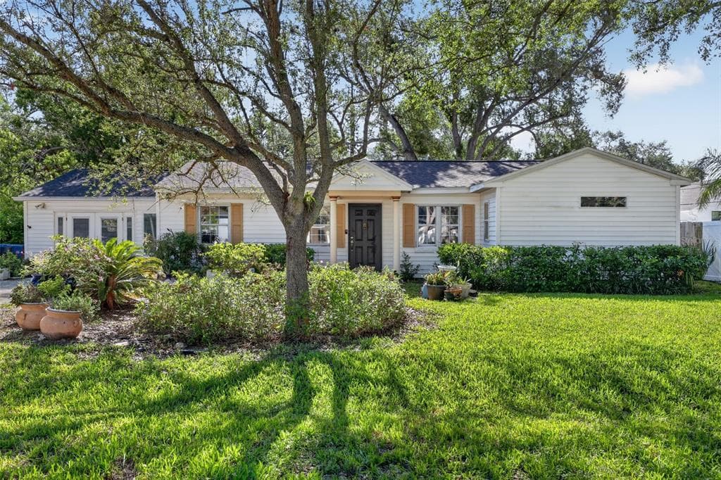4204 S RENELLIE DRIVE, TAMPA, FL 33611