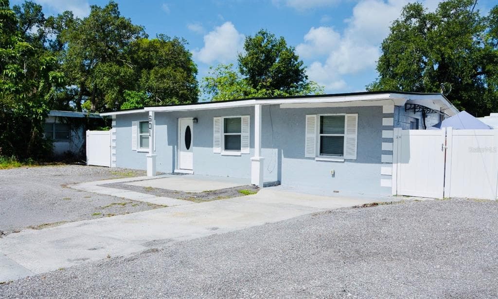 601 LIME TREE ROAD, TAMPA, FL 33619 — zdjęcie 3