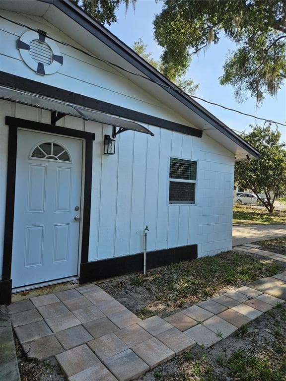 345 N THOMPSON ROAD # B, APOPKA, FL 32703