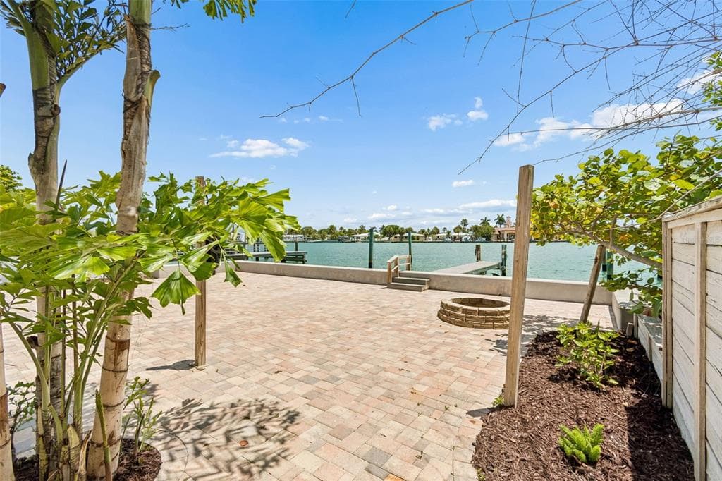 8125 BAYSHORE DRIVE, TREASURE ISLAND, FL 33706 — zdjęcie 4